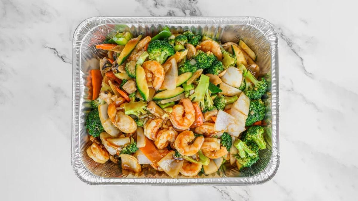 Catering tray of shrimp with mixed vegetables